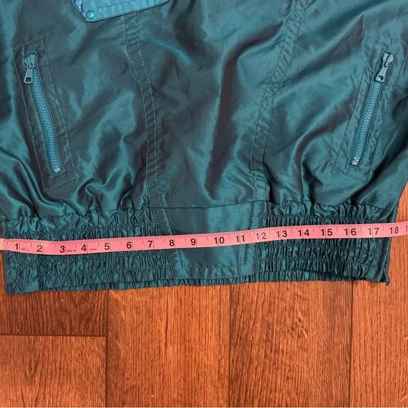Vintage Women's Teal and Pink Windbreaker Jacket - Picture 11 of 11